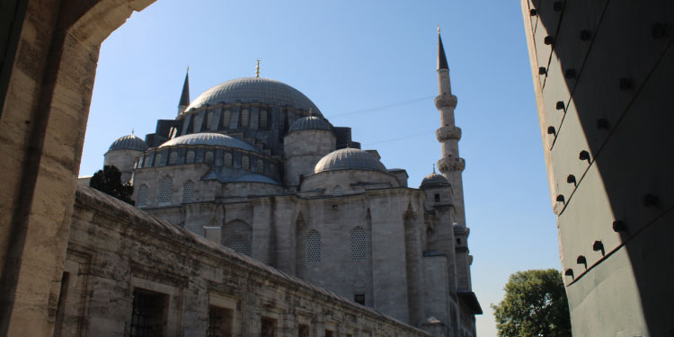 Fatih camii, istandulda gezilmesi gereken yerler